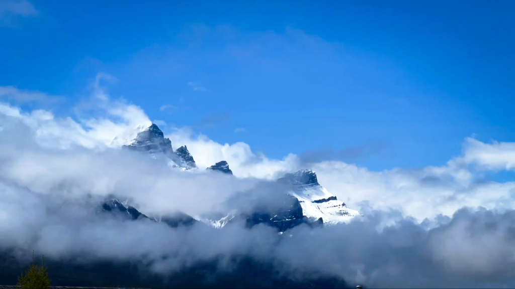 clouds-in-the-rocky-mountains